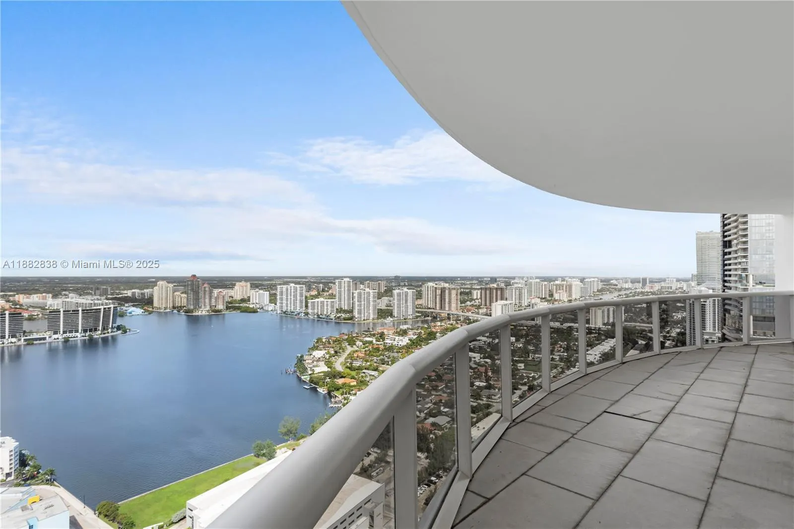 18201 Collins Ave, #5301
