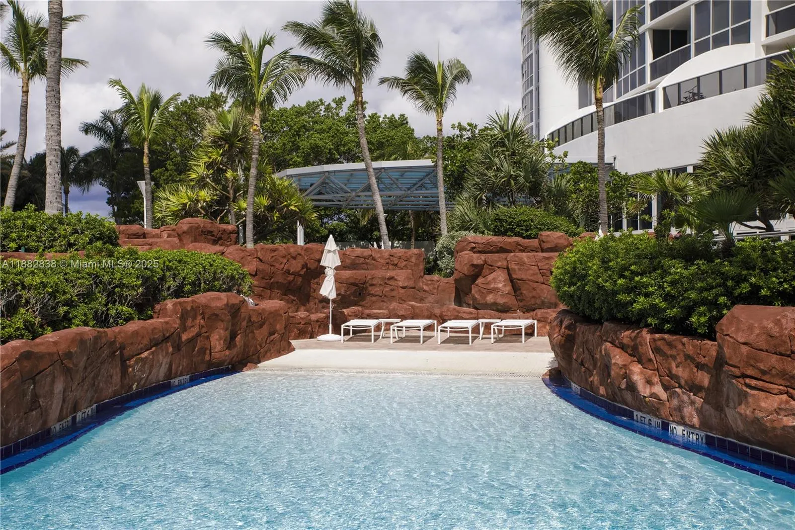 18201 Collins Ave, #5301