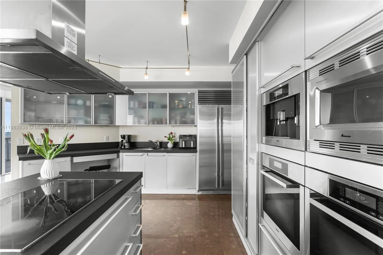 18201 Collins Ave, #5301