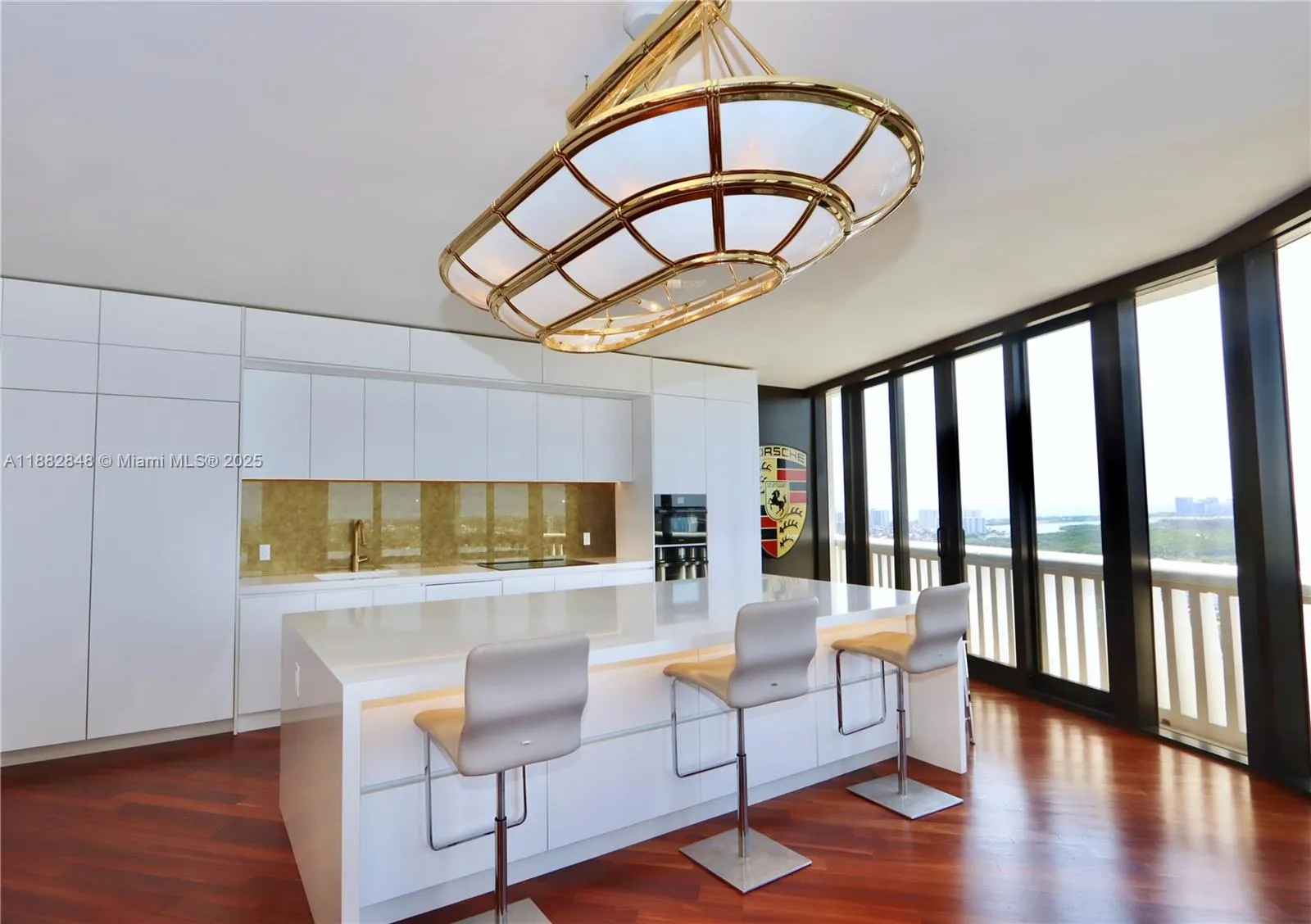 1000 Island Blvd, #PH2