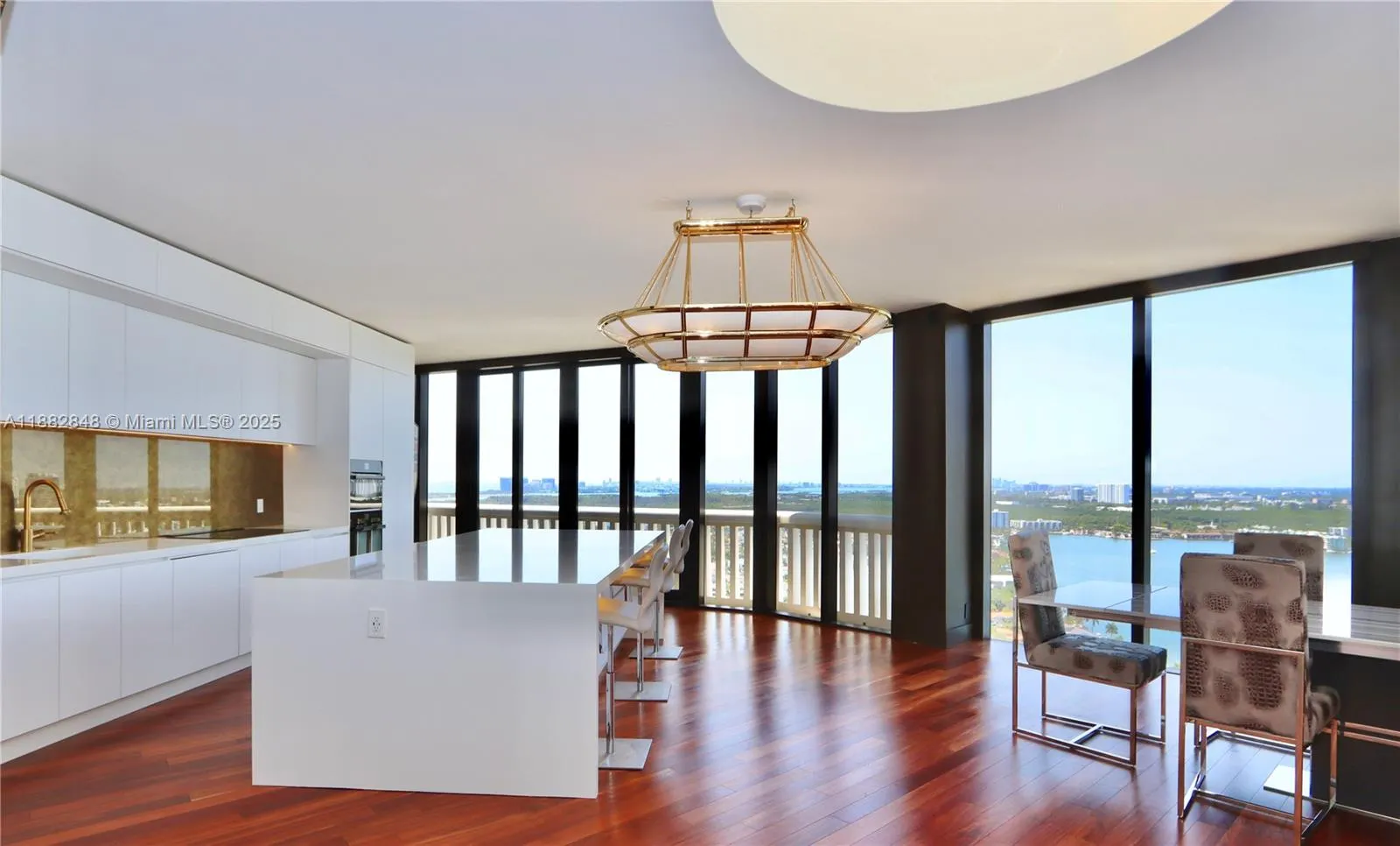 1000 Island Blvd, #PH2