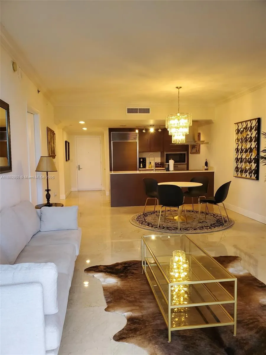 495 Brickell Ave, #707