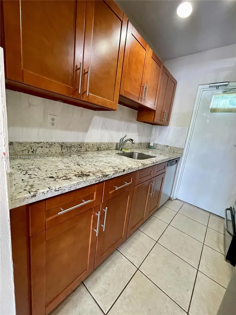 10900 SW 104th St, #308