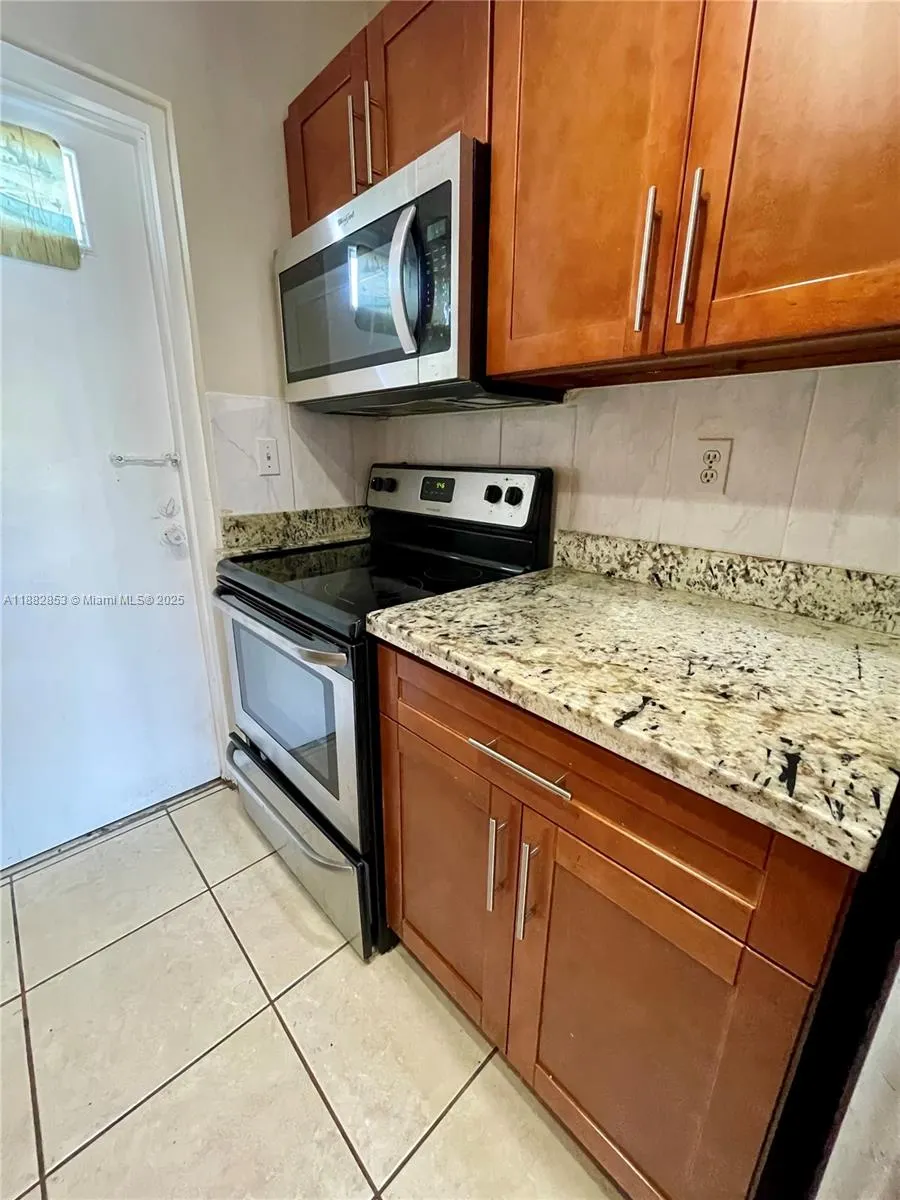 10900 SW 104th St, #308