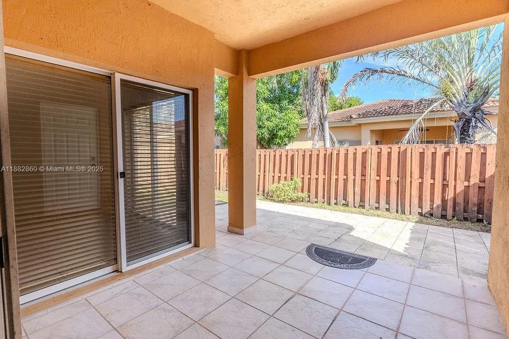 8117 NW 199th Ter