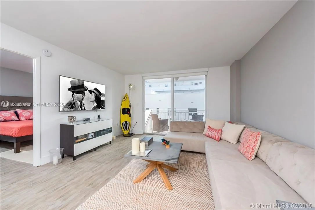 345 Ocean Dr, #408