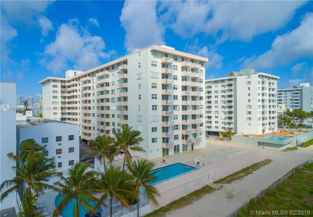345 Ocean Dr, #408