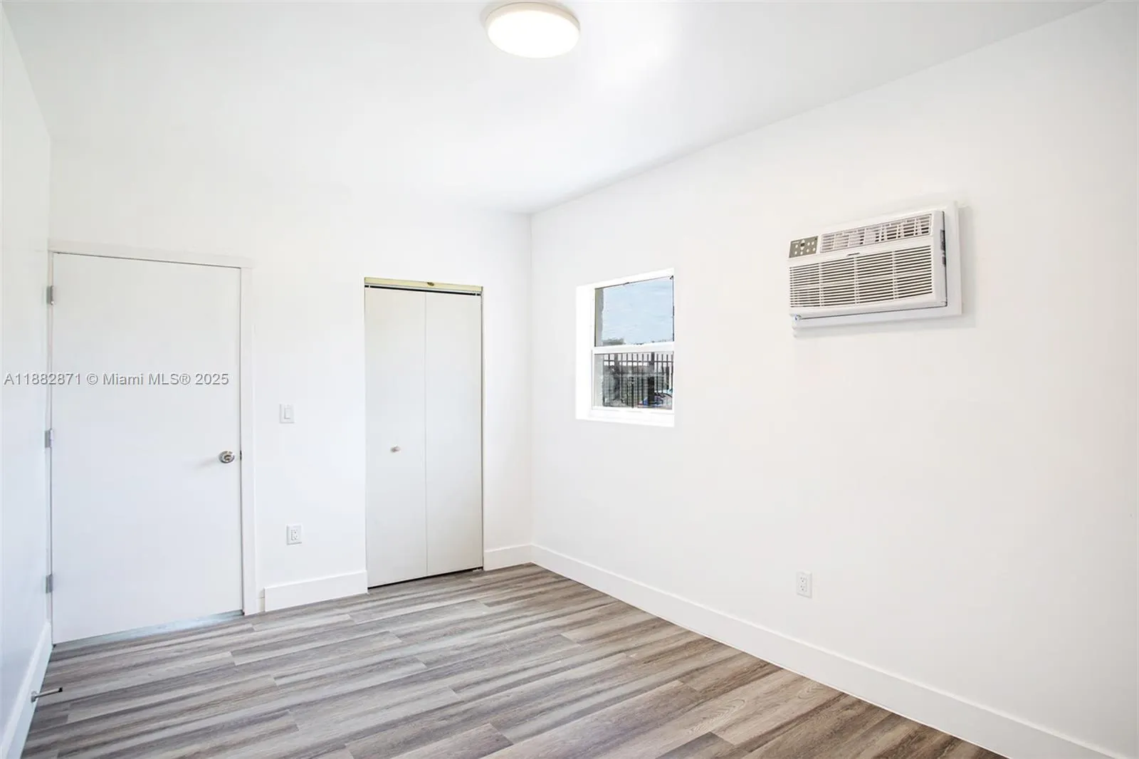 2424 NW 7th Ct, #2