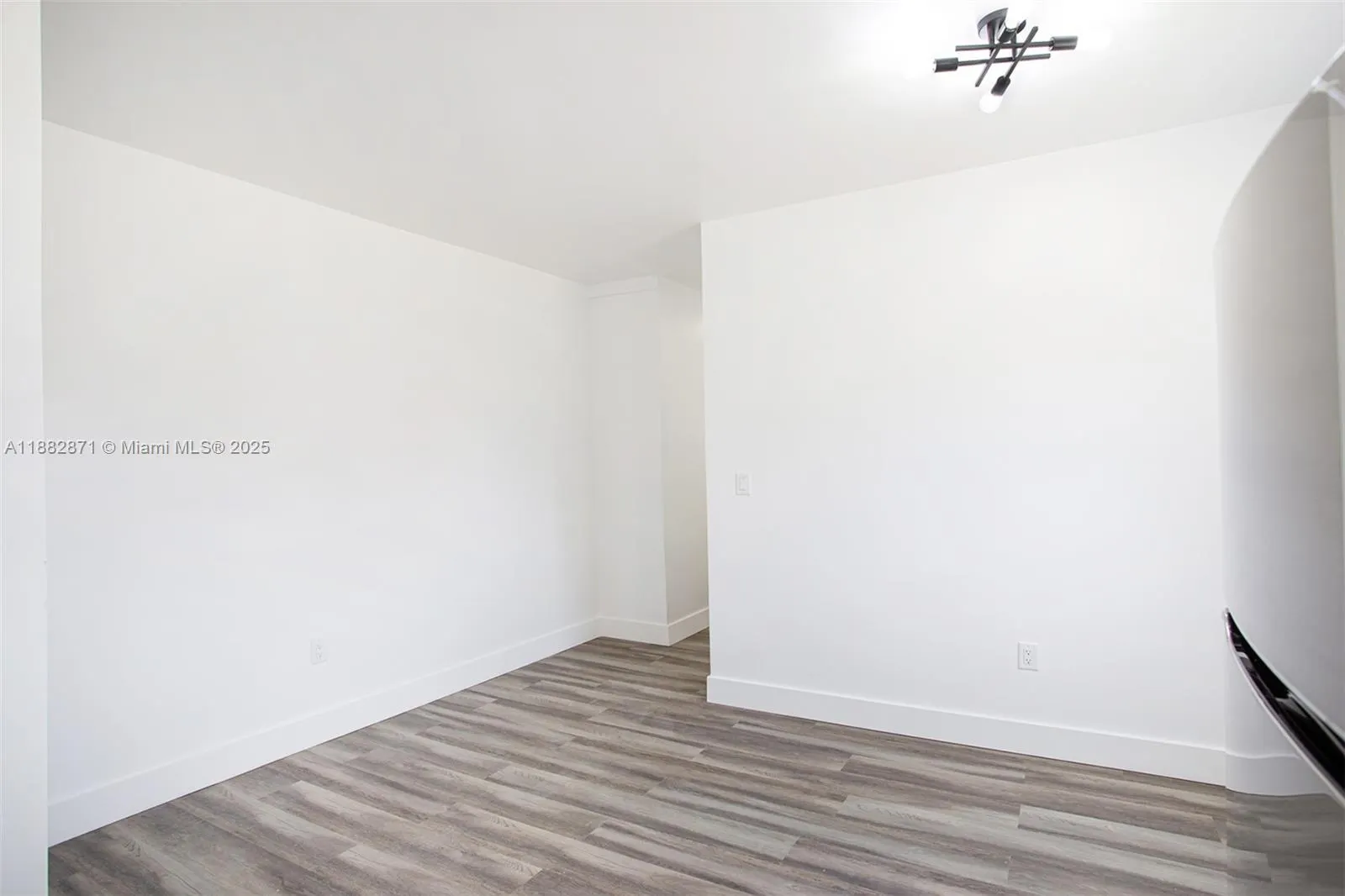 2424 NW 7th Ct, #2
