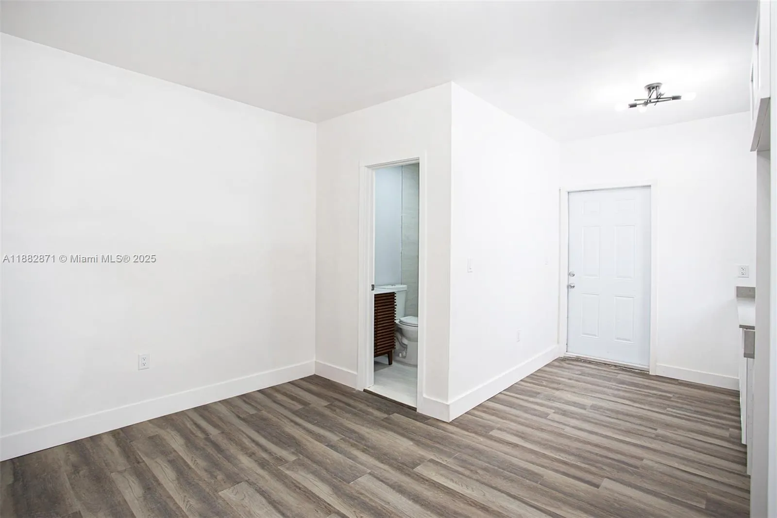 2424 NW 7th Ct, #2