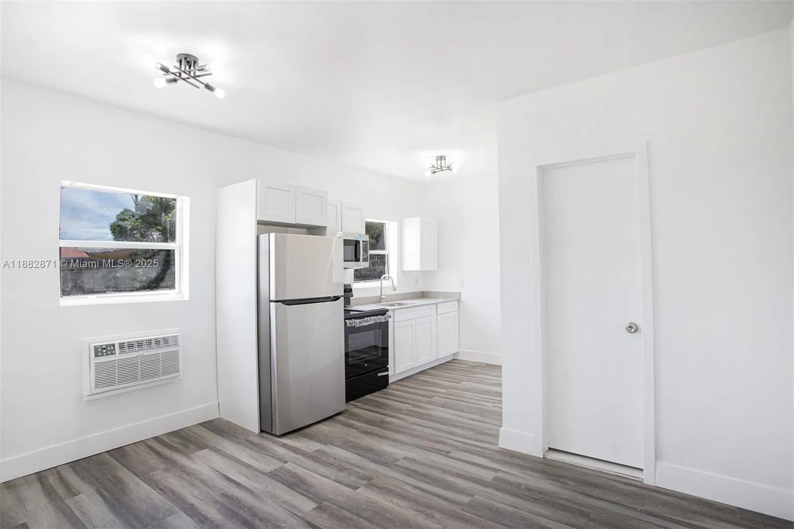 2424 NW 7th Ct, #2