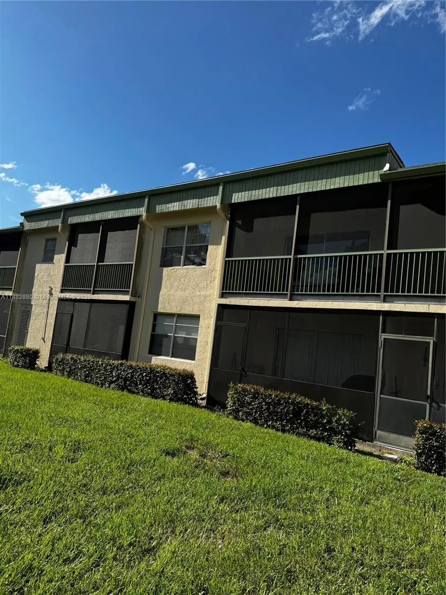 4276 NW 89th Ave, #204