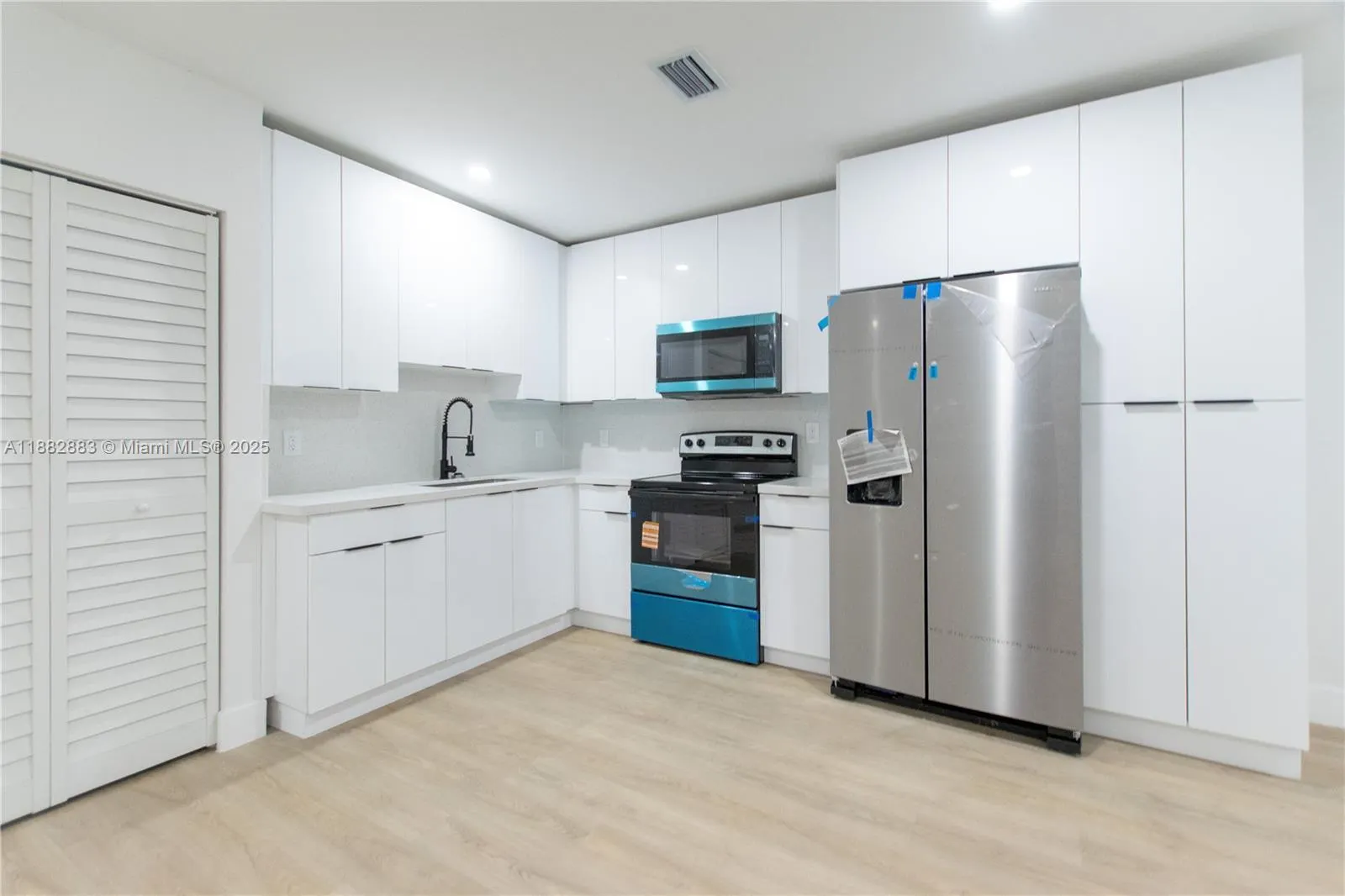 900 NW 64th St