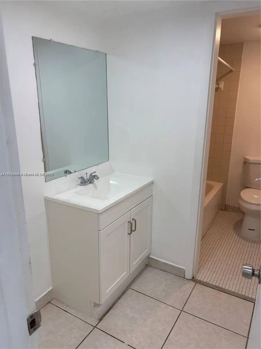 9651 SW 77 AV, #207E