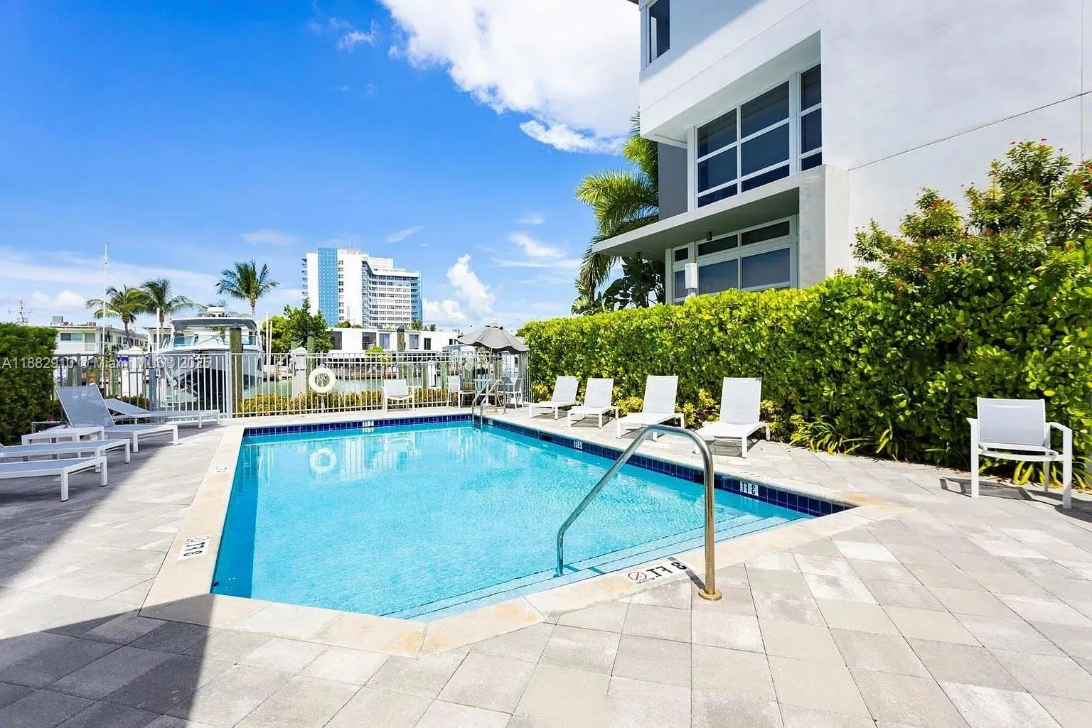 89 N Shore Dr
