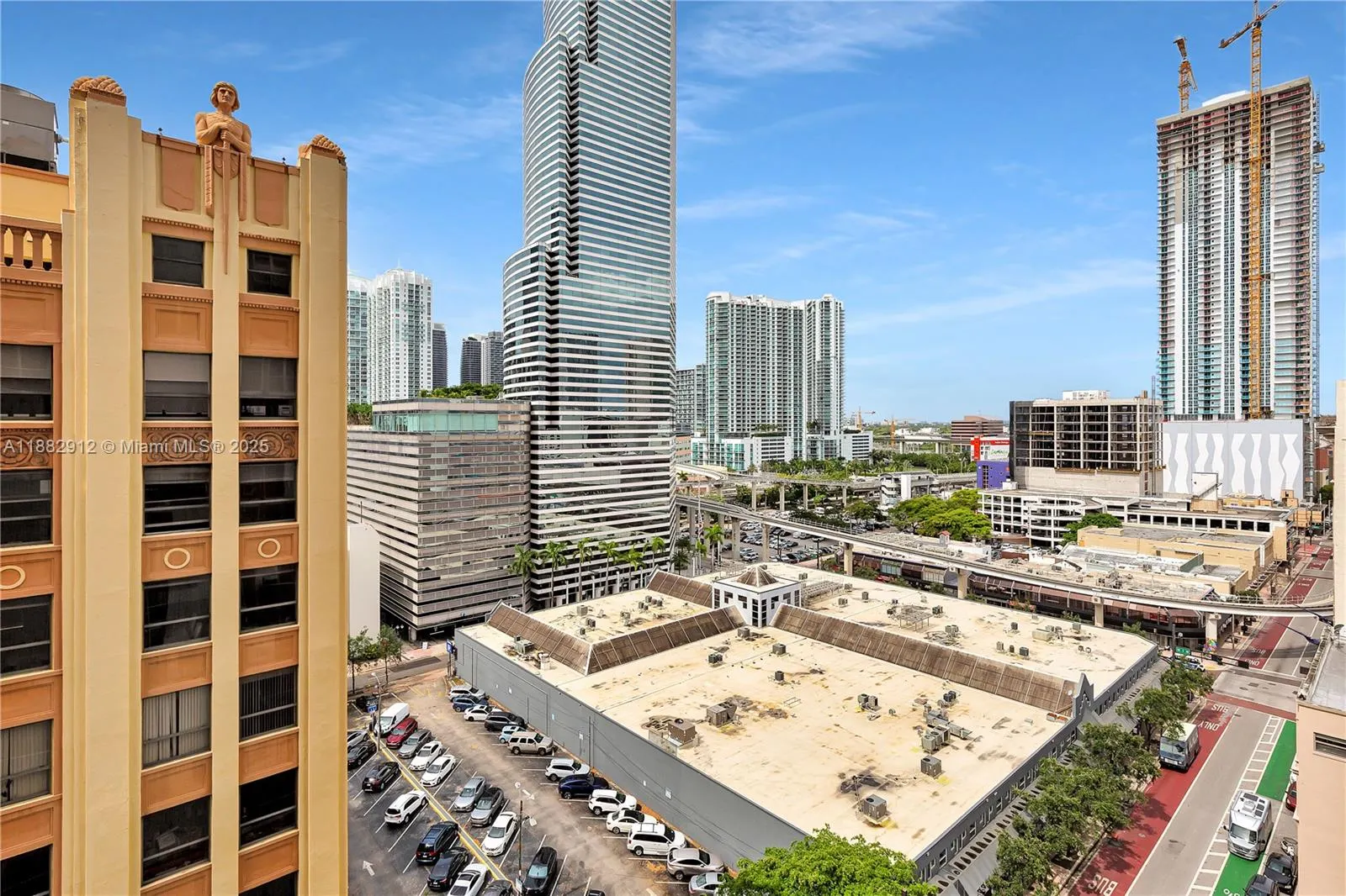 151 SE 1st St, #1107