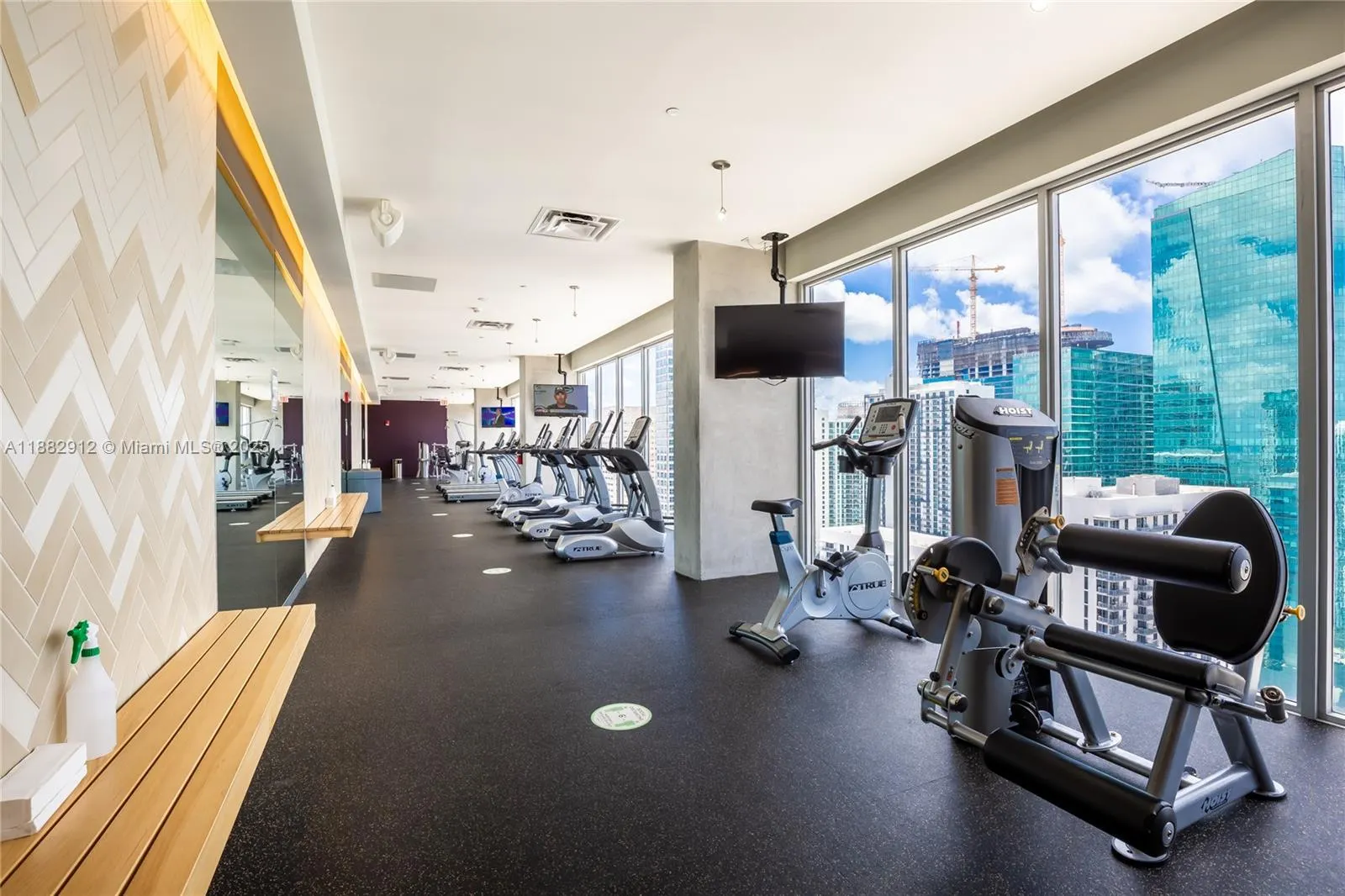 151 SE 1st St, #1107