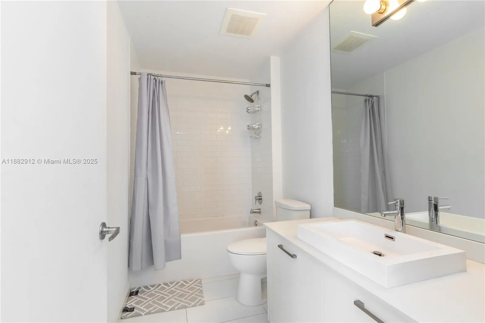 151 SE 1st St, #1107