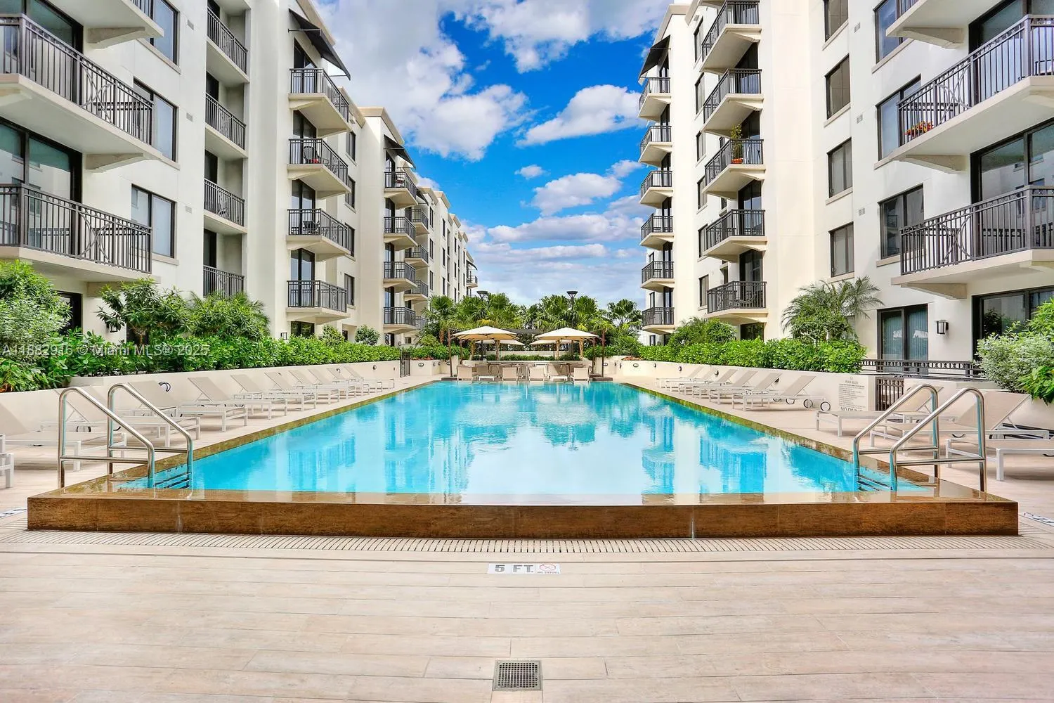 301 Altara Ave, #LPH914