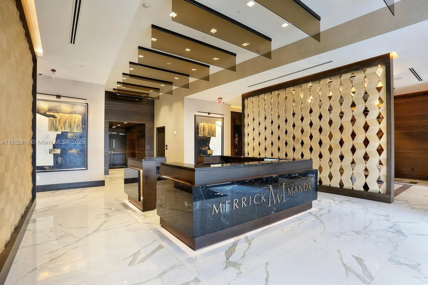 301 Altara Ave, #LPH914