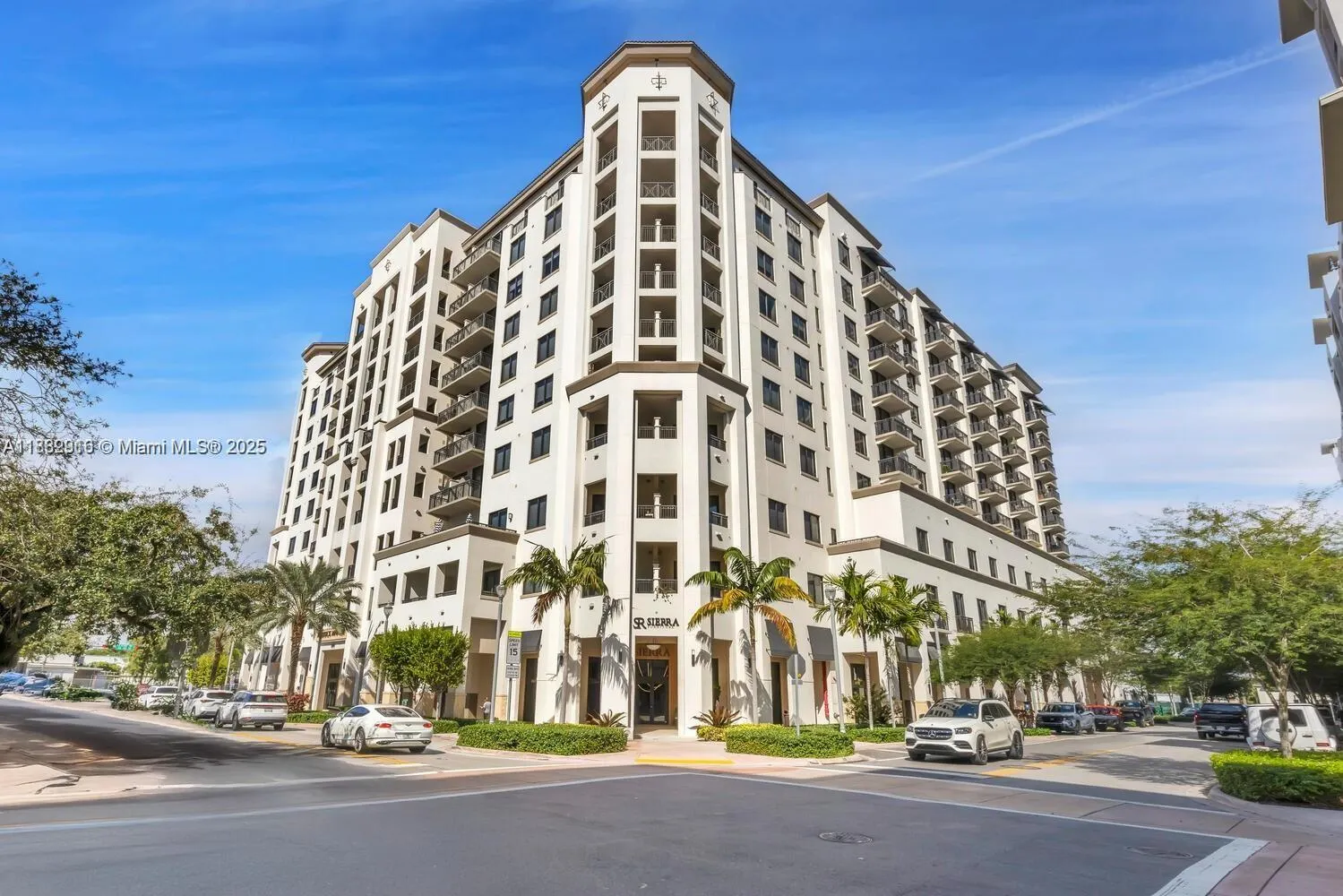 301 Altara Ave, #LPH914