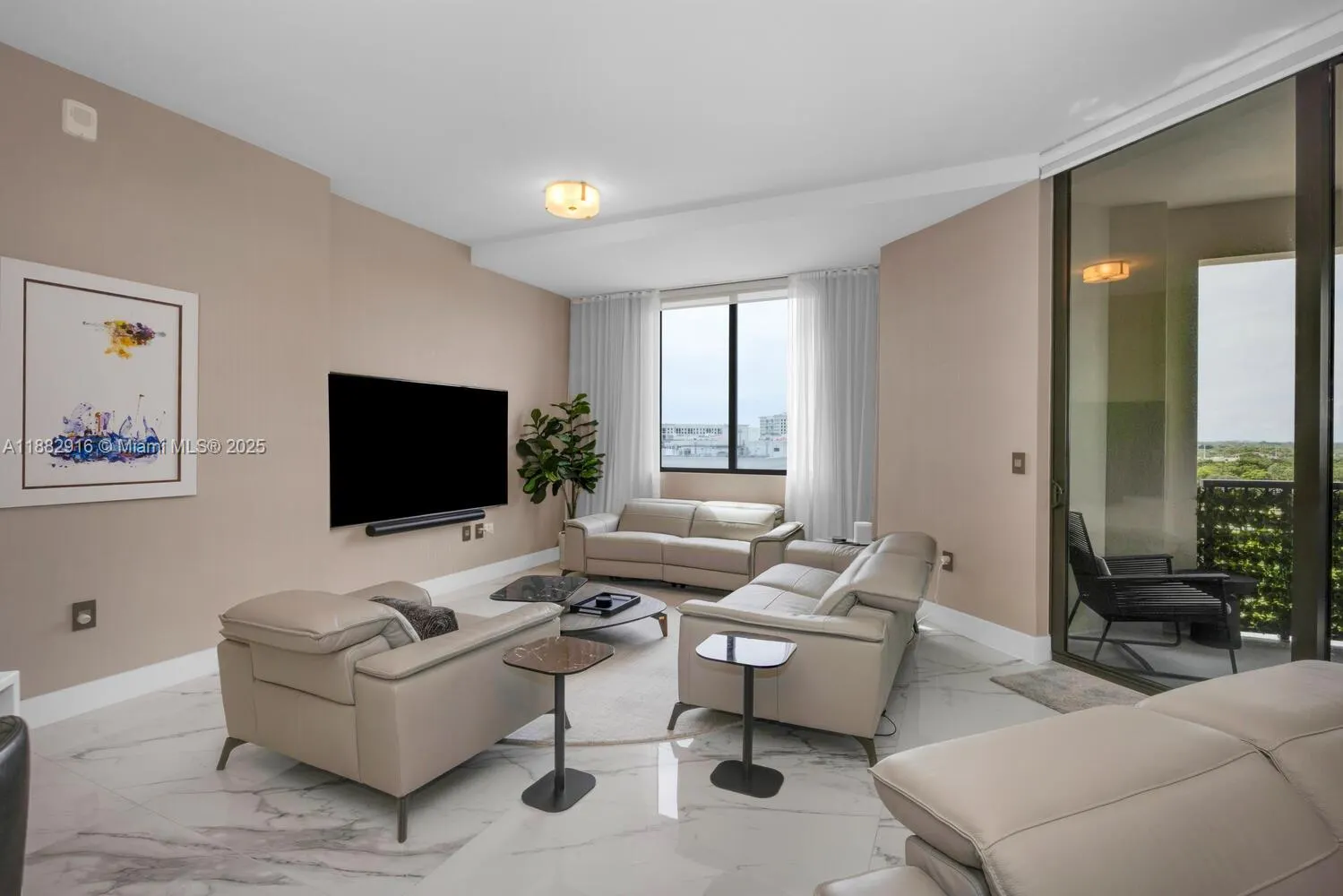 301 Altara Ave, #LPH914