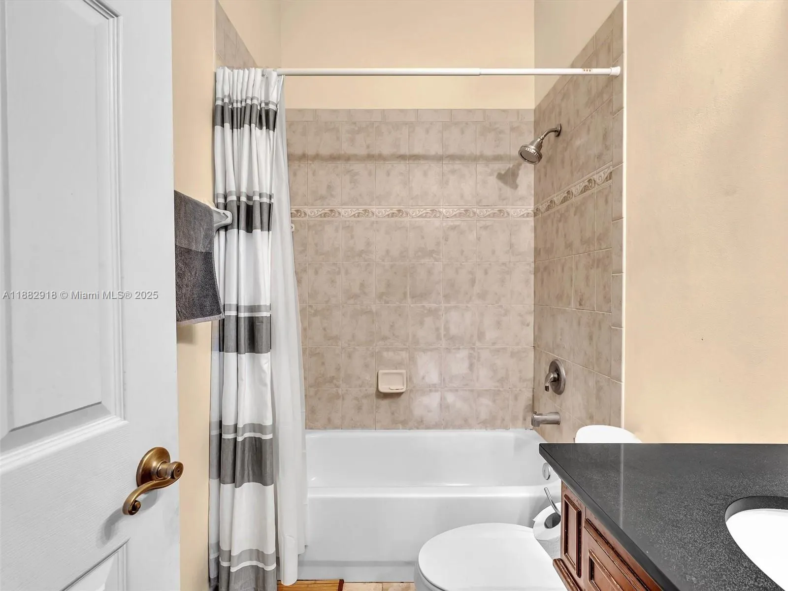 19222 Crystal St