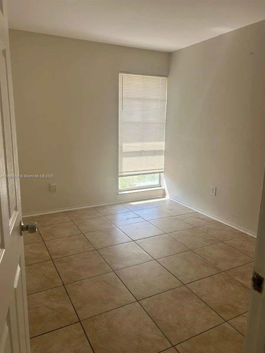 1399 NE Cindy Cir, #1399