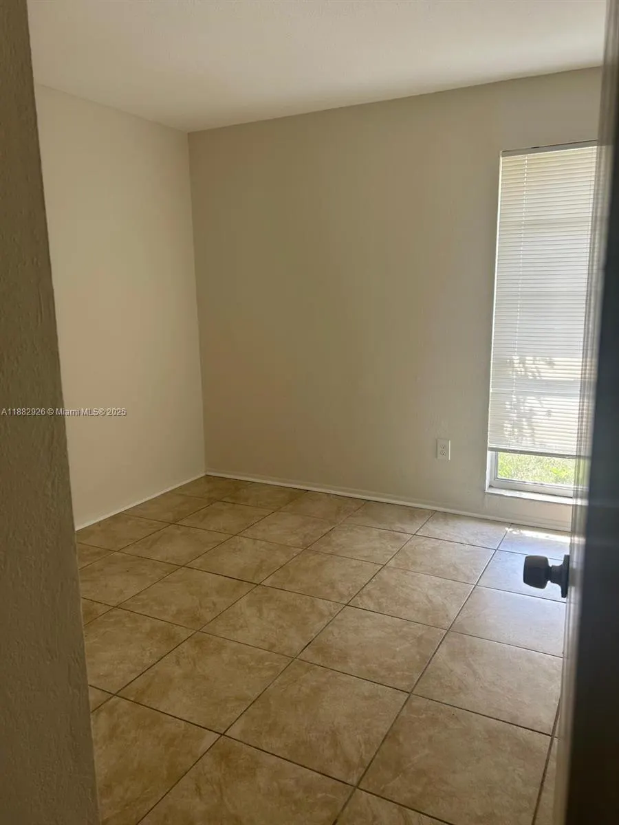 1399 NE Cindy Cir, #1399
