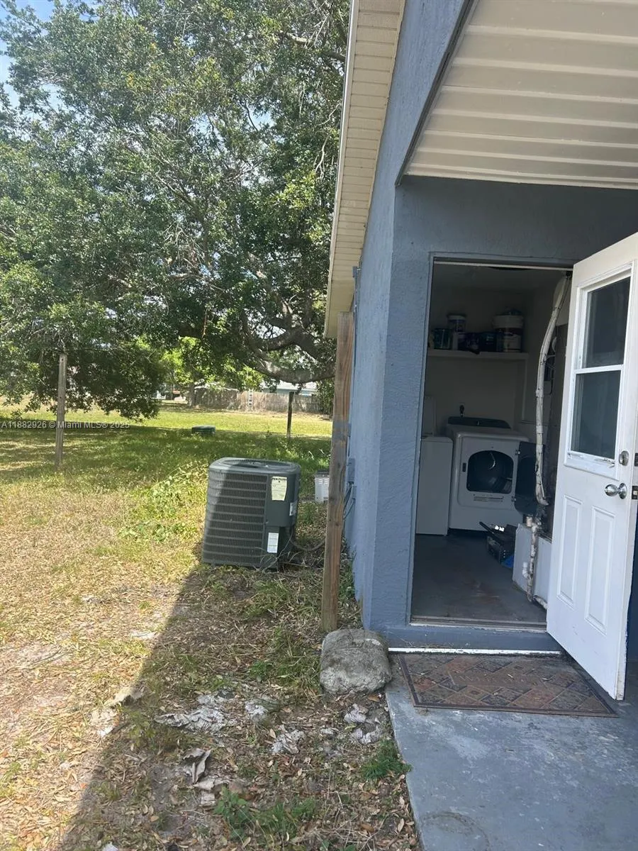 1399 NE Cindy Cir, #1399