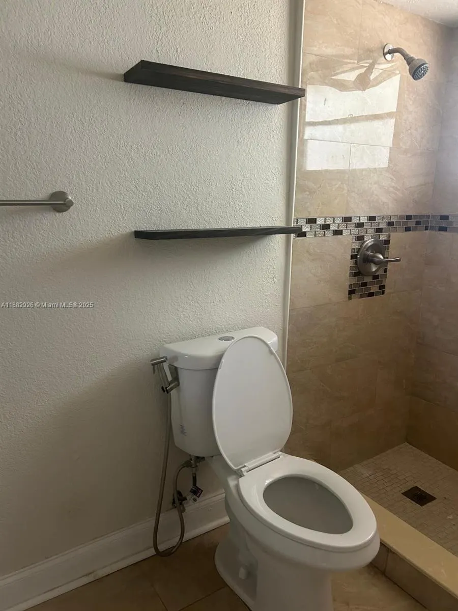 1399 NE Cindy Cir, #1399