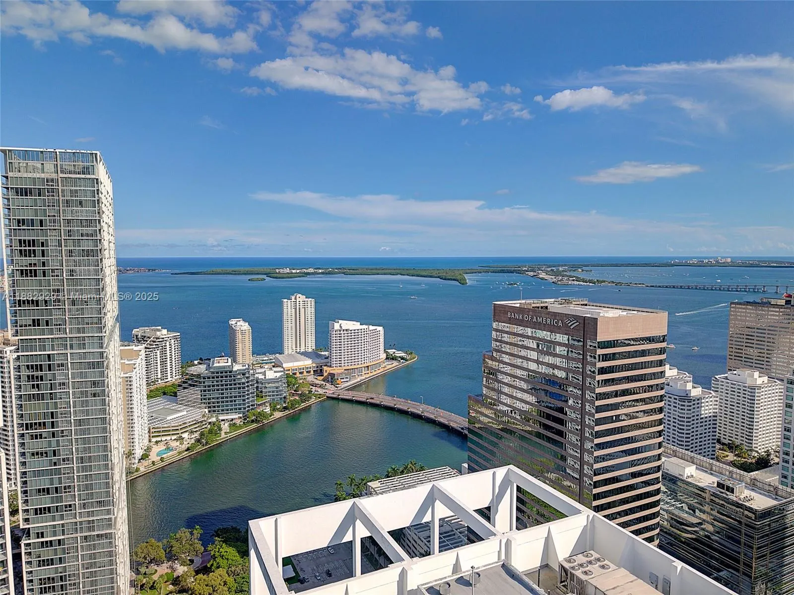 500 Brickell Ave, #1701