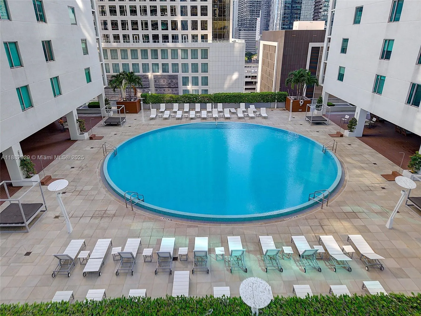 500 Brickell Ave, #1701