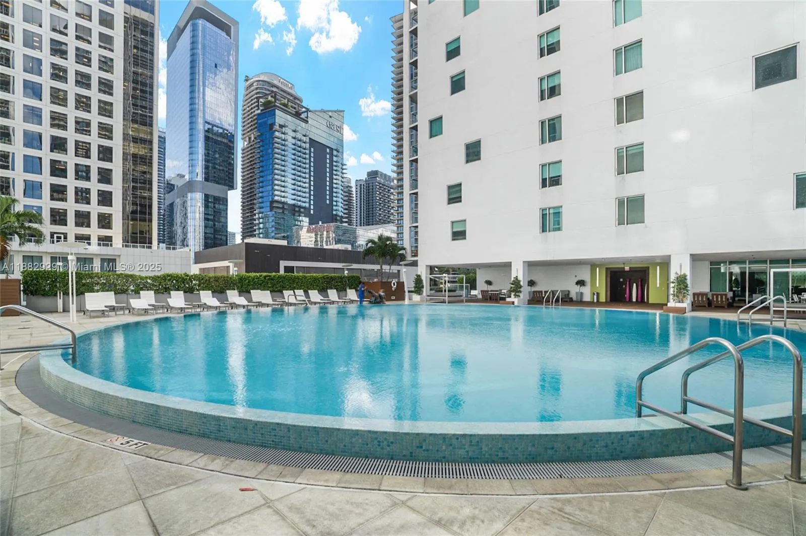 500 Brickell Ave, #1701