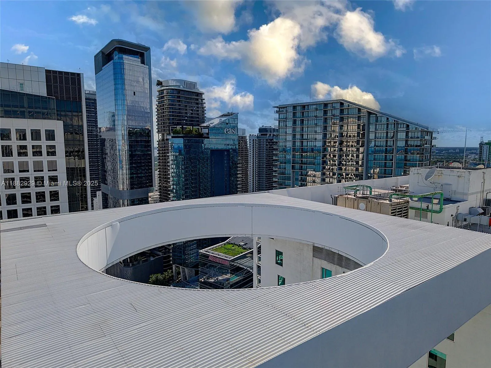 500 Brickell Ave, #1701