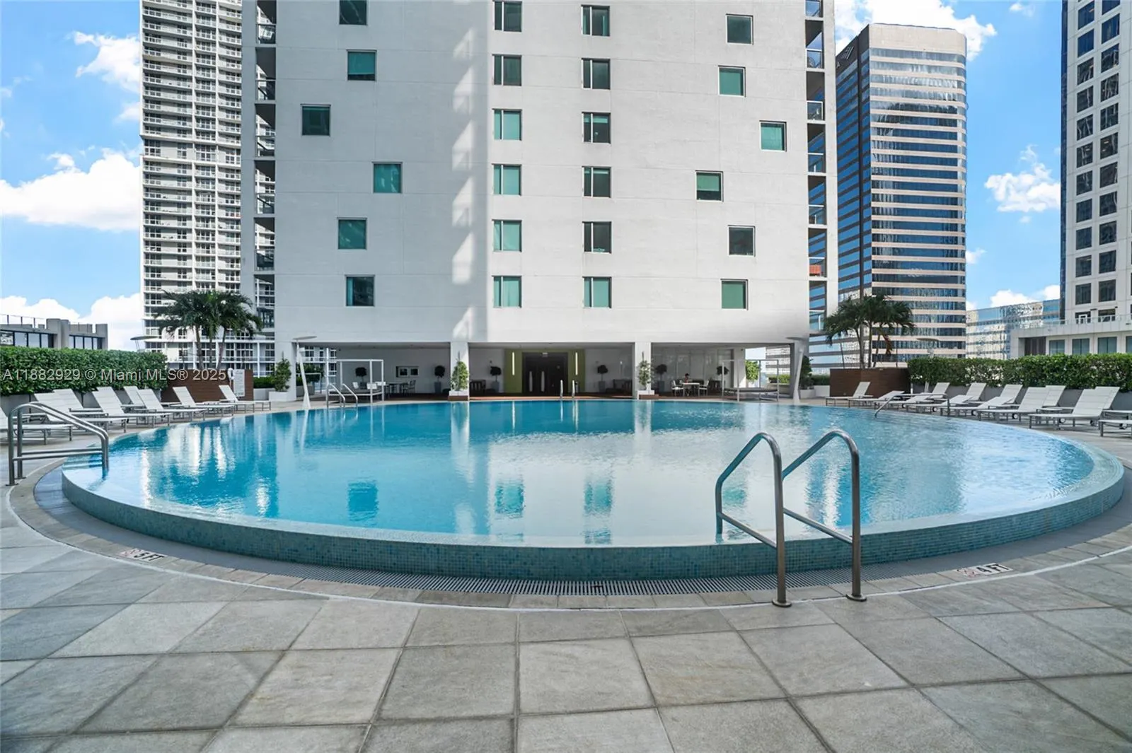 500 Brickell Ave, #1701