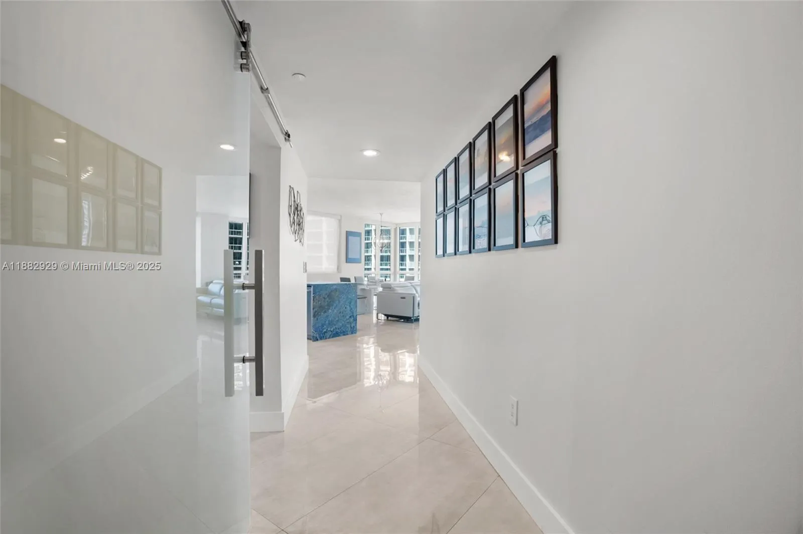 500 Brickell Ave, #1701