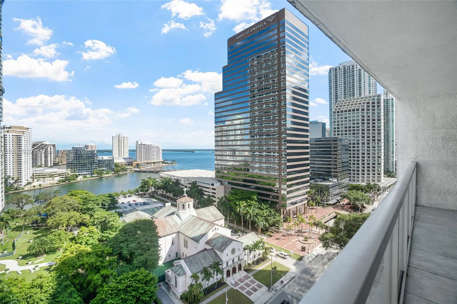 500 Brickell Ave, #1701
