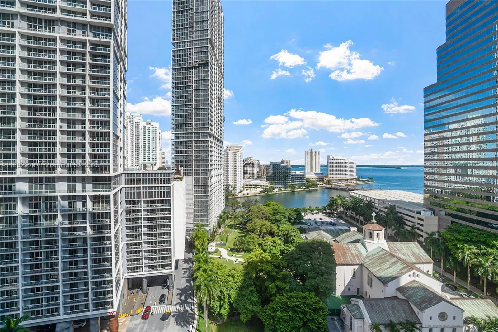 500 Brickell Ave, #1701