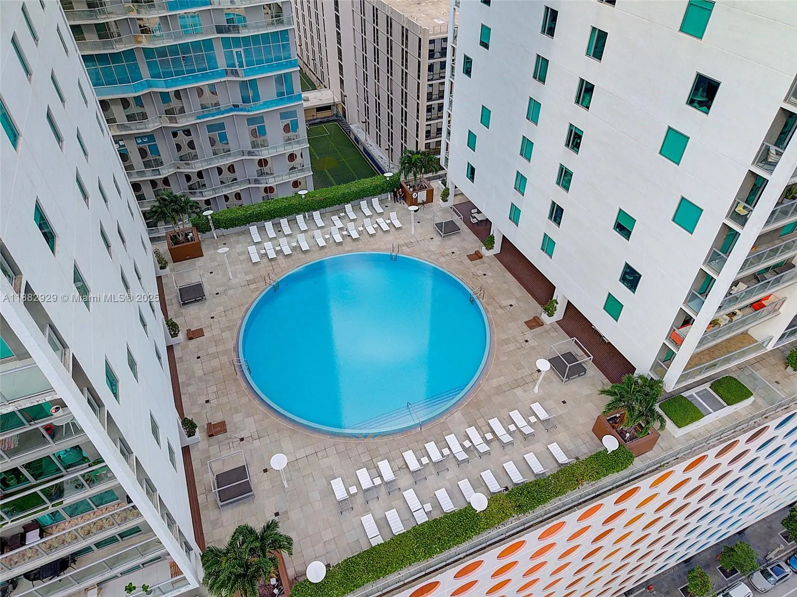 500 Brickell Ave, #1701