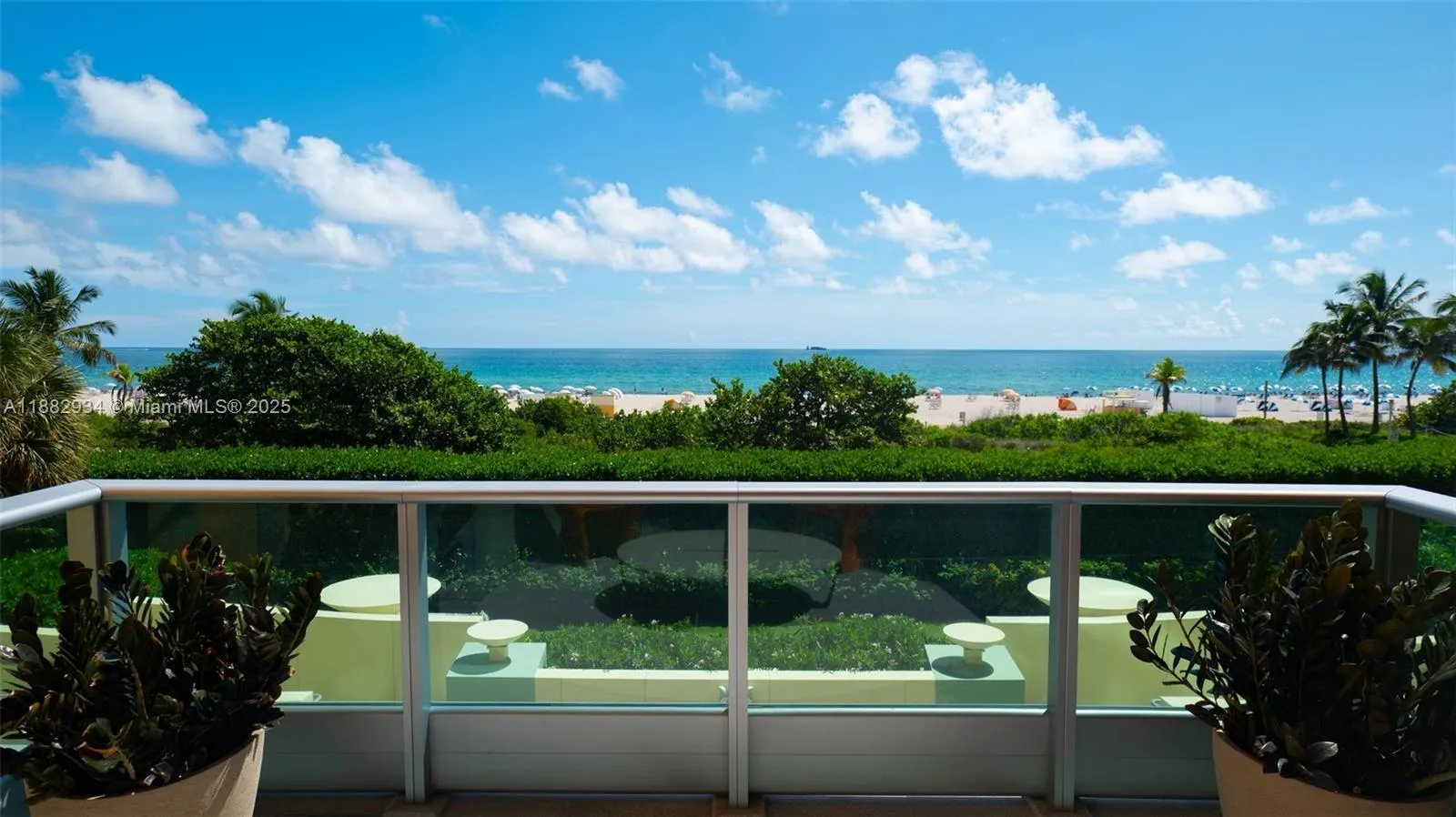 1455 Ocean Dr, #811