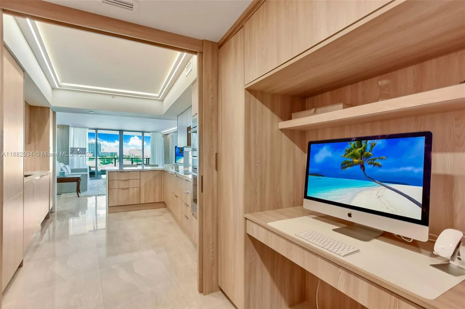 1455 Ocean Dr, #811