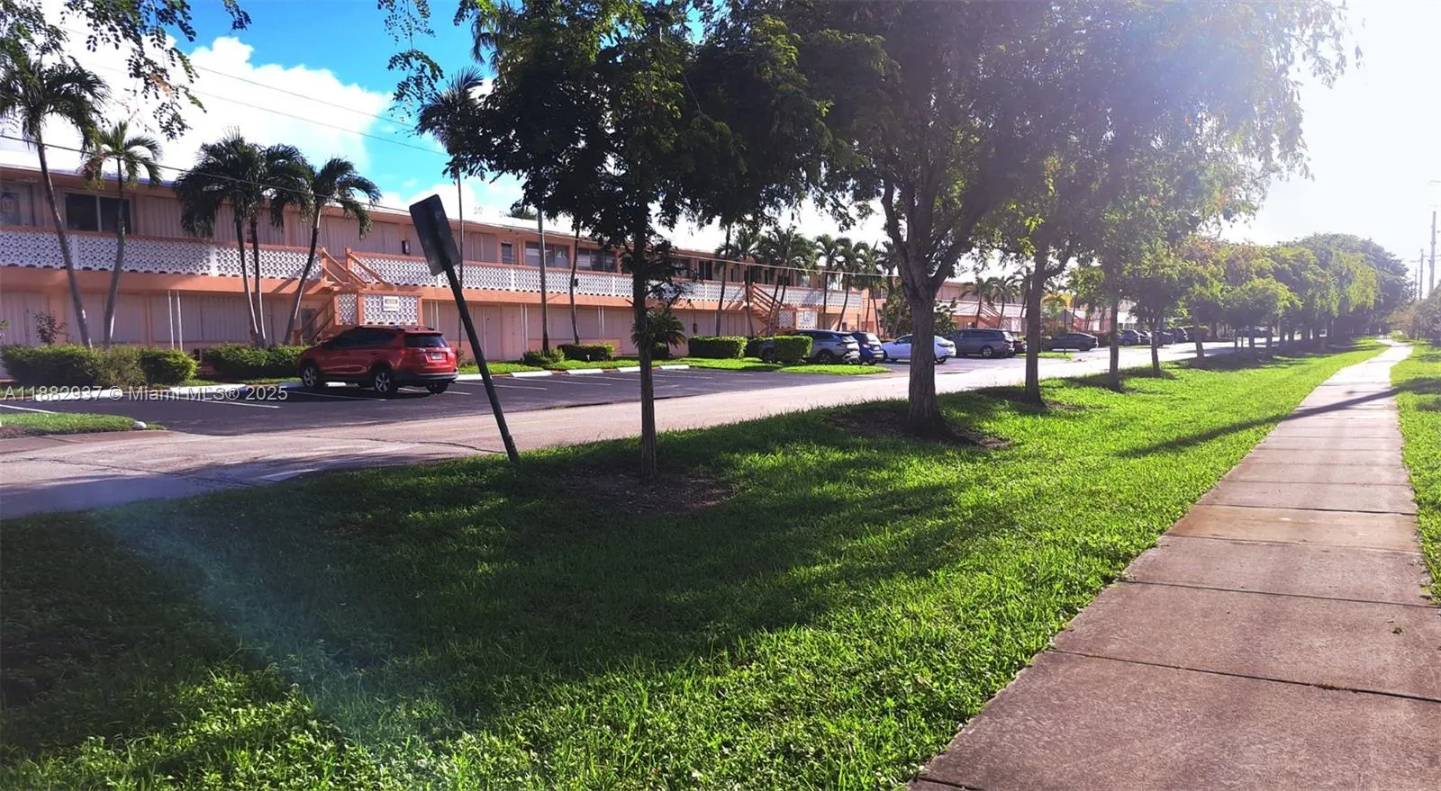 901 SW 11th Ave, #4H