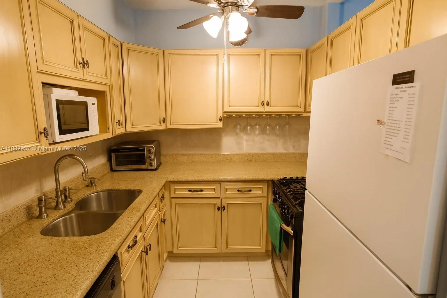 901 SW 11th Ave, #4H
