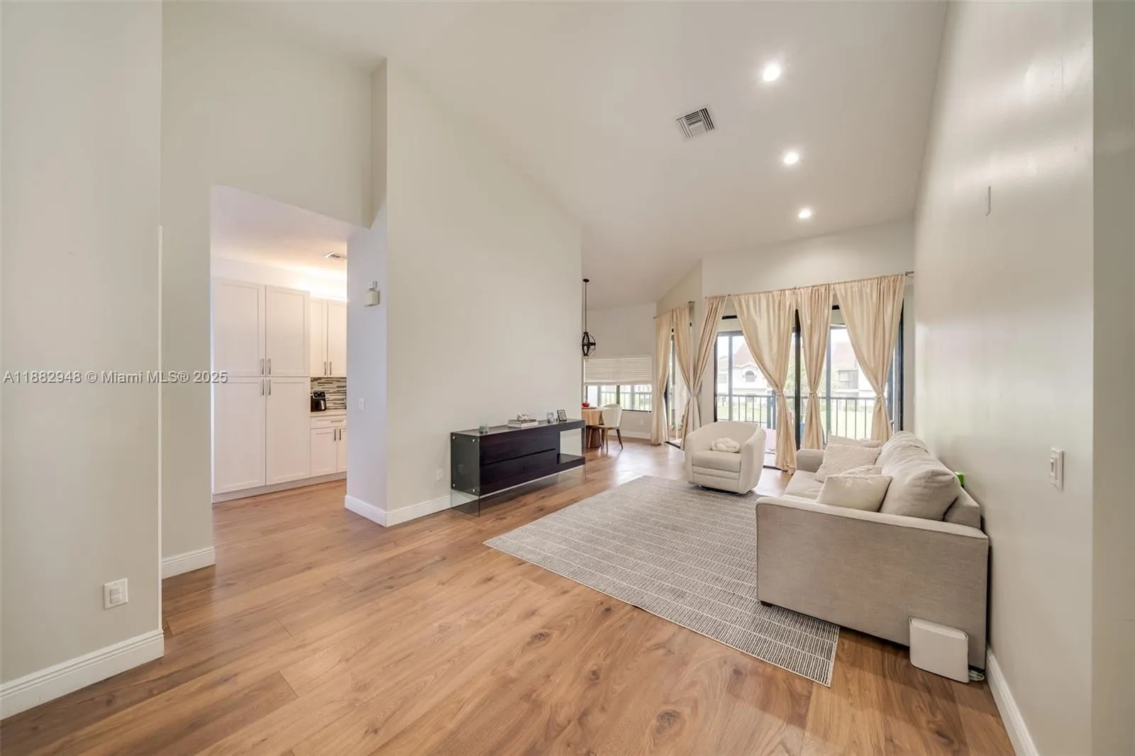 5419 Firenze Dr, #J
