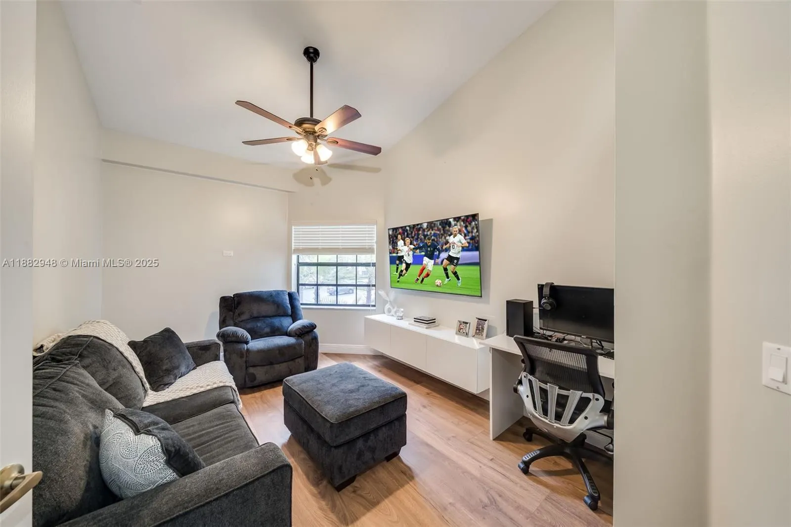5419 Firenze Dr, #J