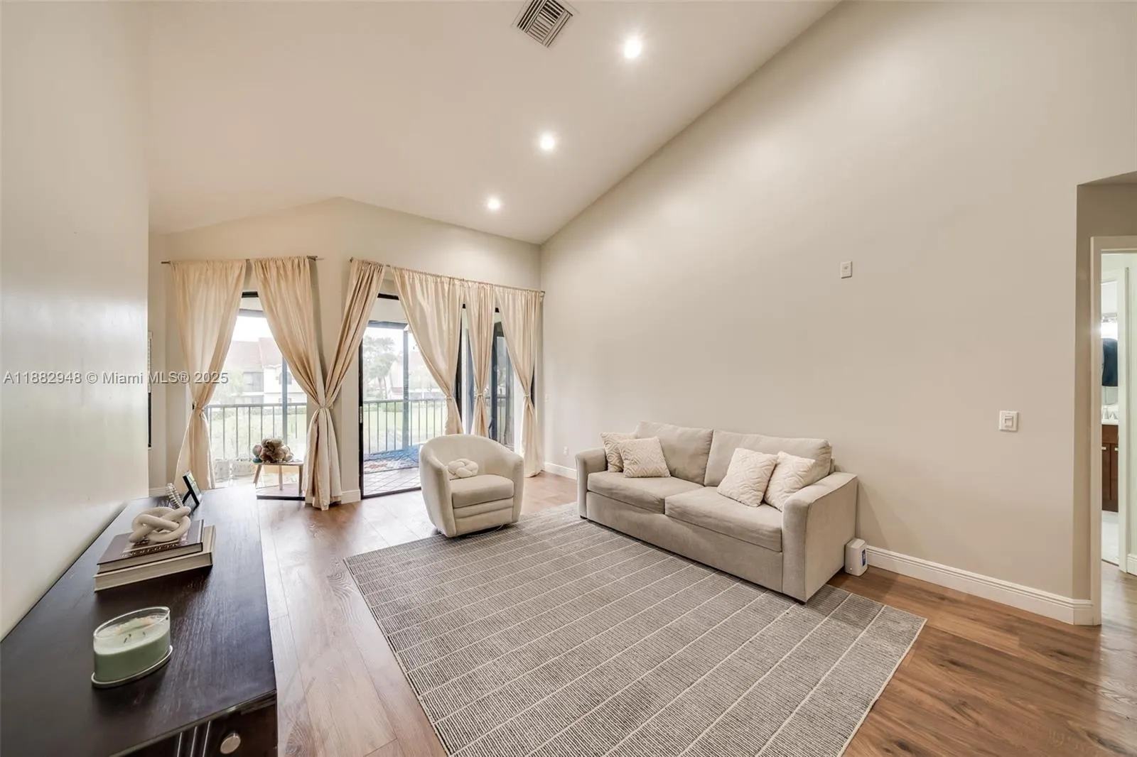 5419 Firenze Dr, #J