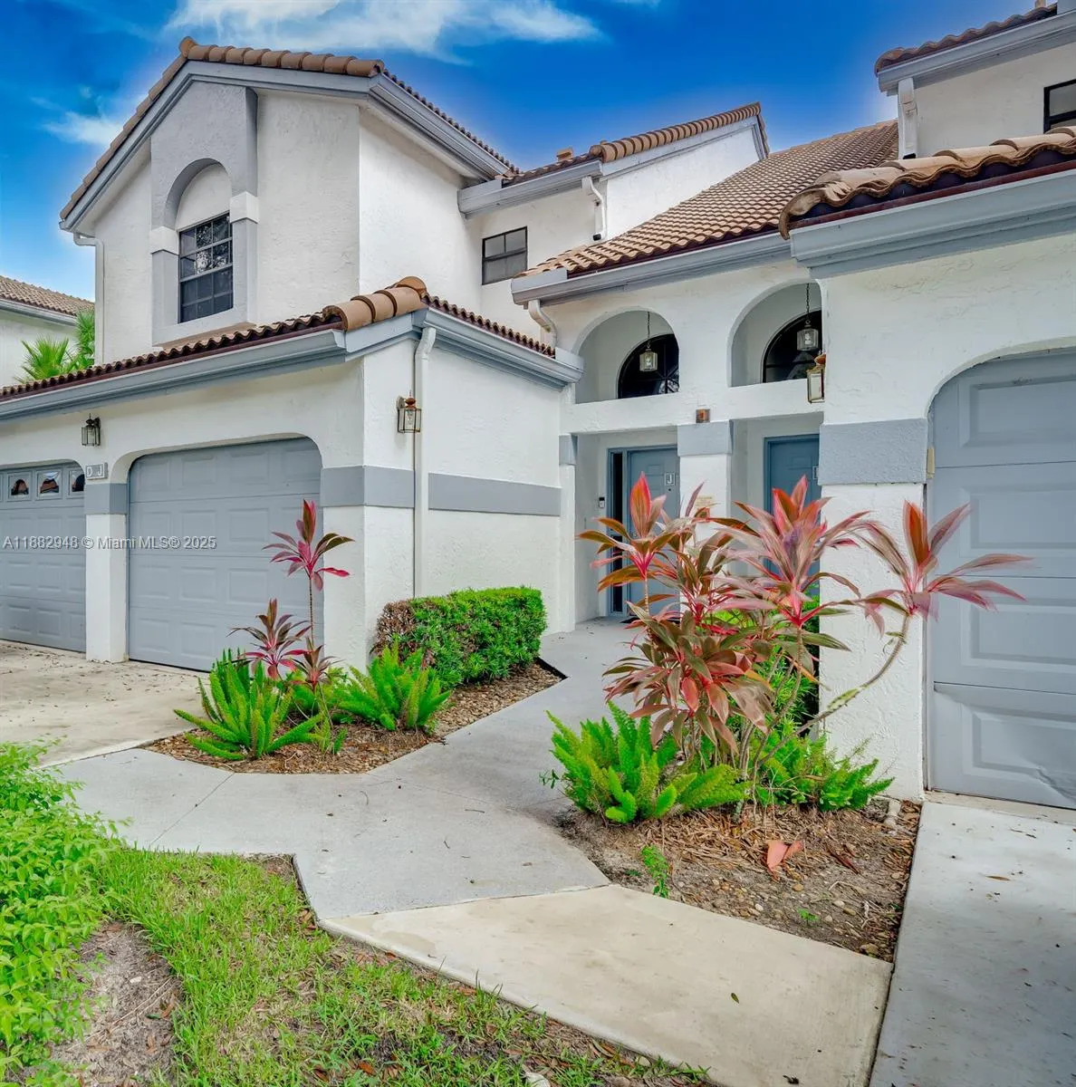 5419 Firenze Dr, #J