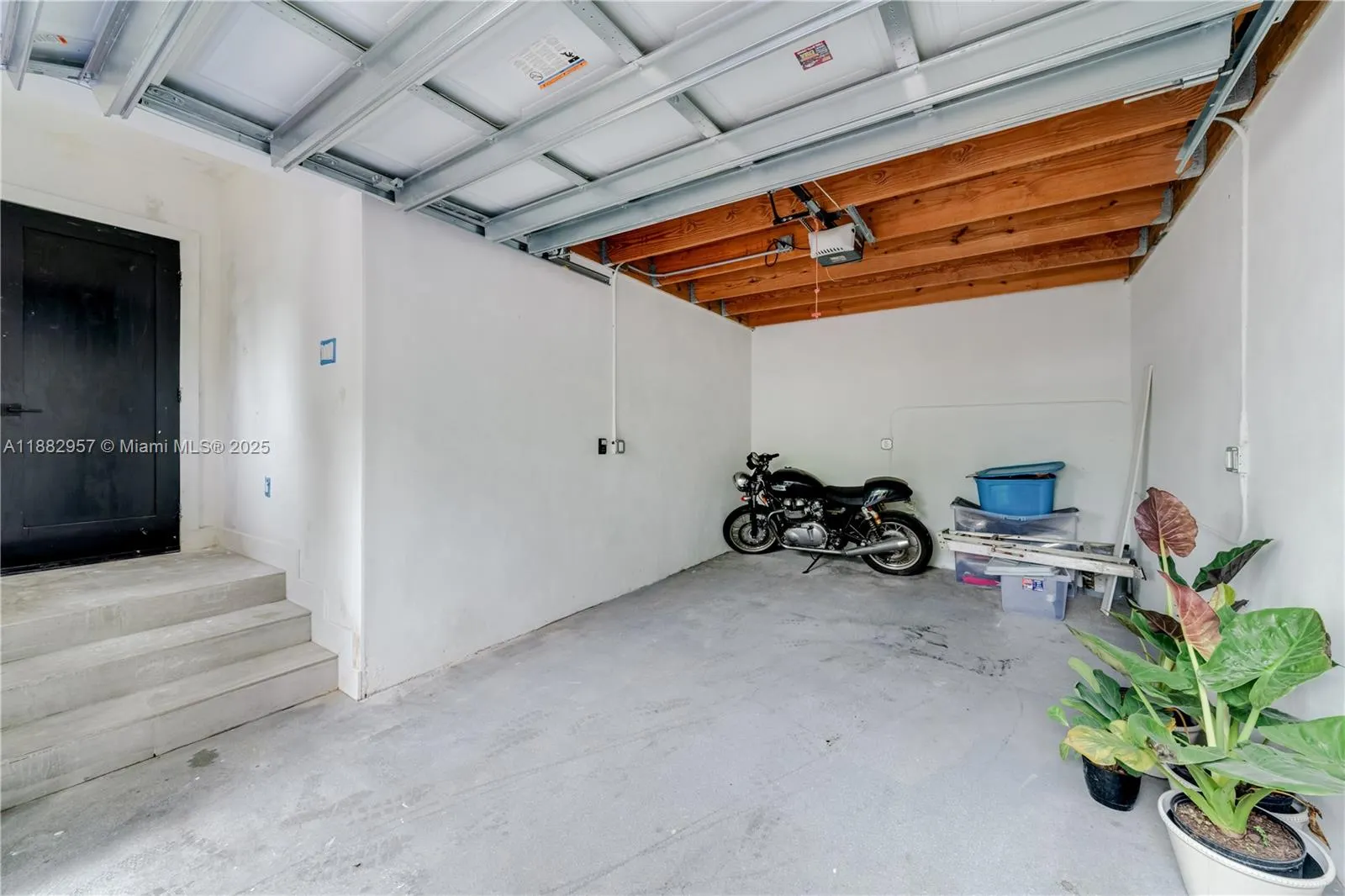 4301 NW 6th Ave