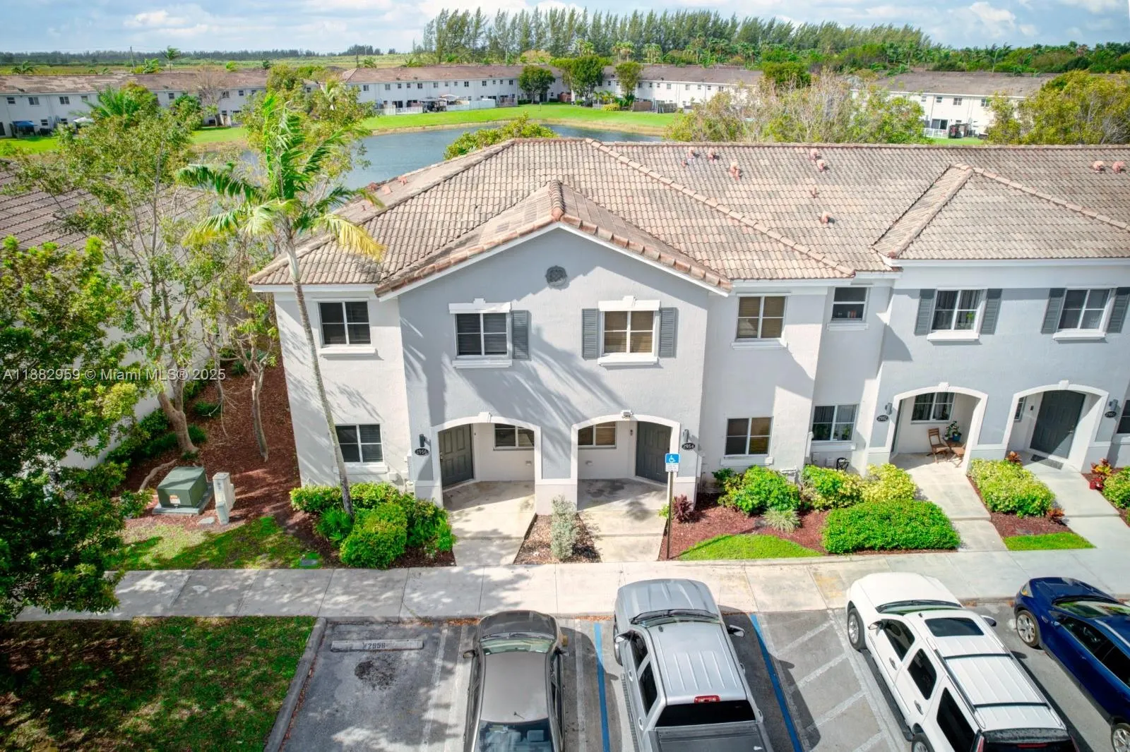 2954 SE 15th Ter